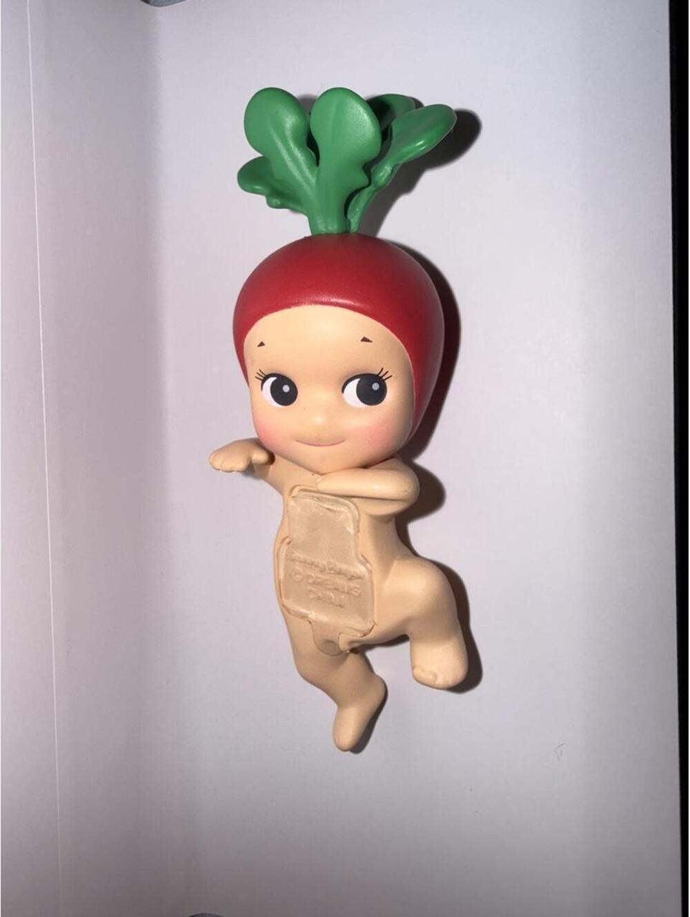 Sonny Angel Radish Hipper